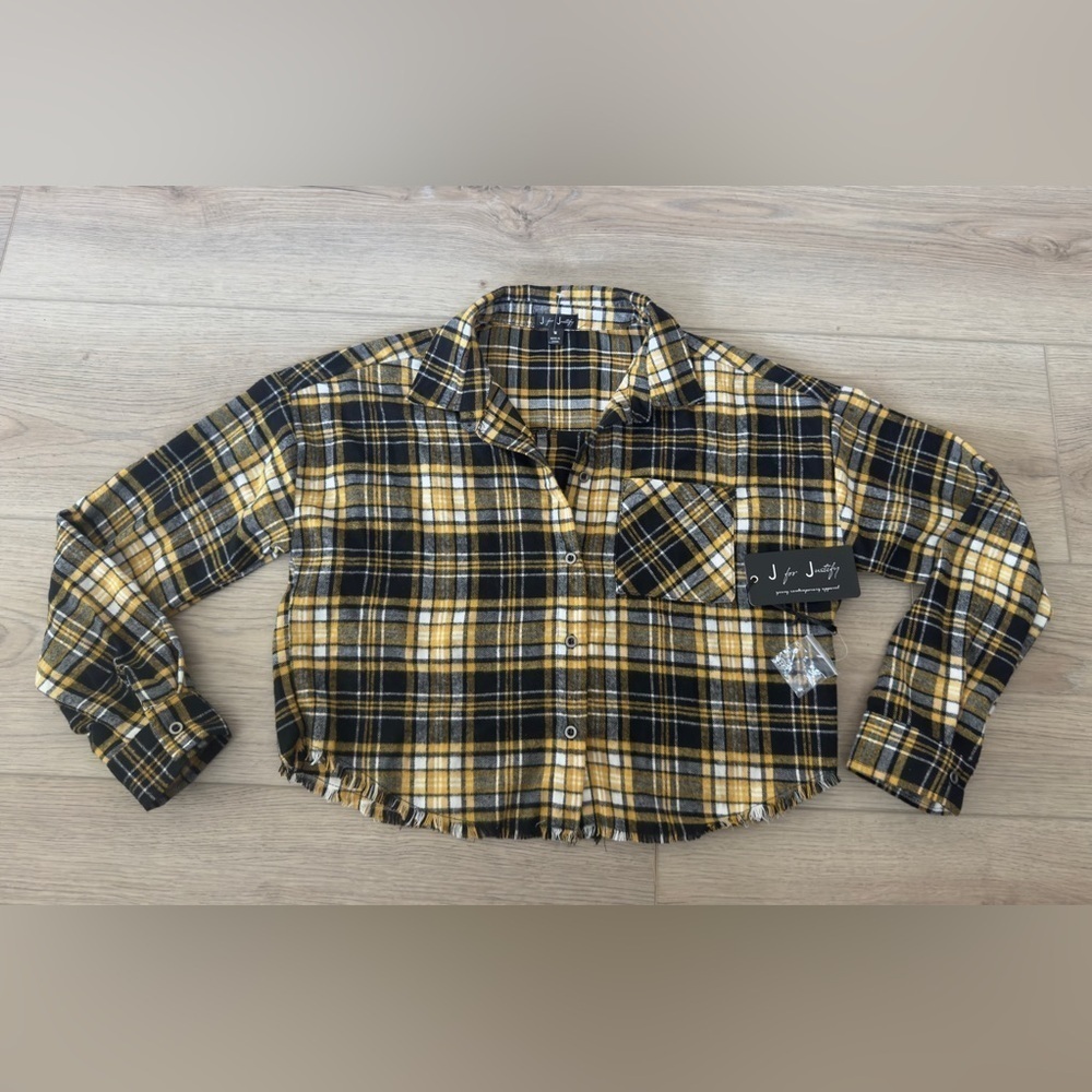J For Justify Yellow and Black Plaid Woman Shirt 👚
*NEW WITH TAGS 🏷️